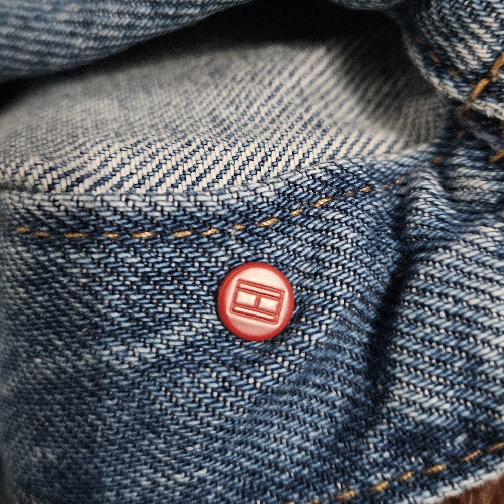 NWT: Women's Tommy Hilfiger Classic Denim Jacket - XXL - Picture 11 of 12